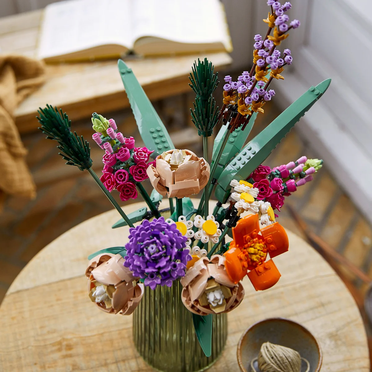 LEGO 10280 Creator Expert Flower Bouquet - Image 8