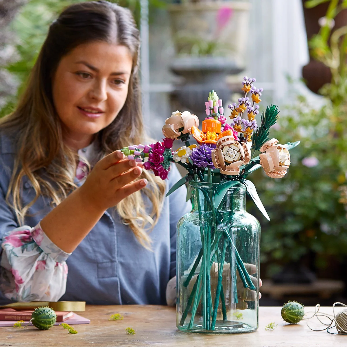 LEGO 10280 Creator Expert Flower Bouquet - Image 9