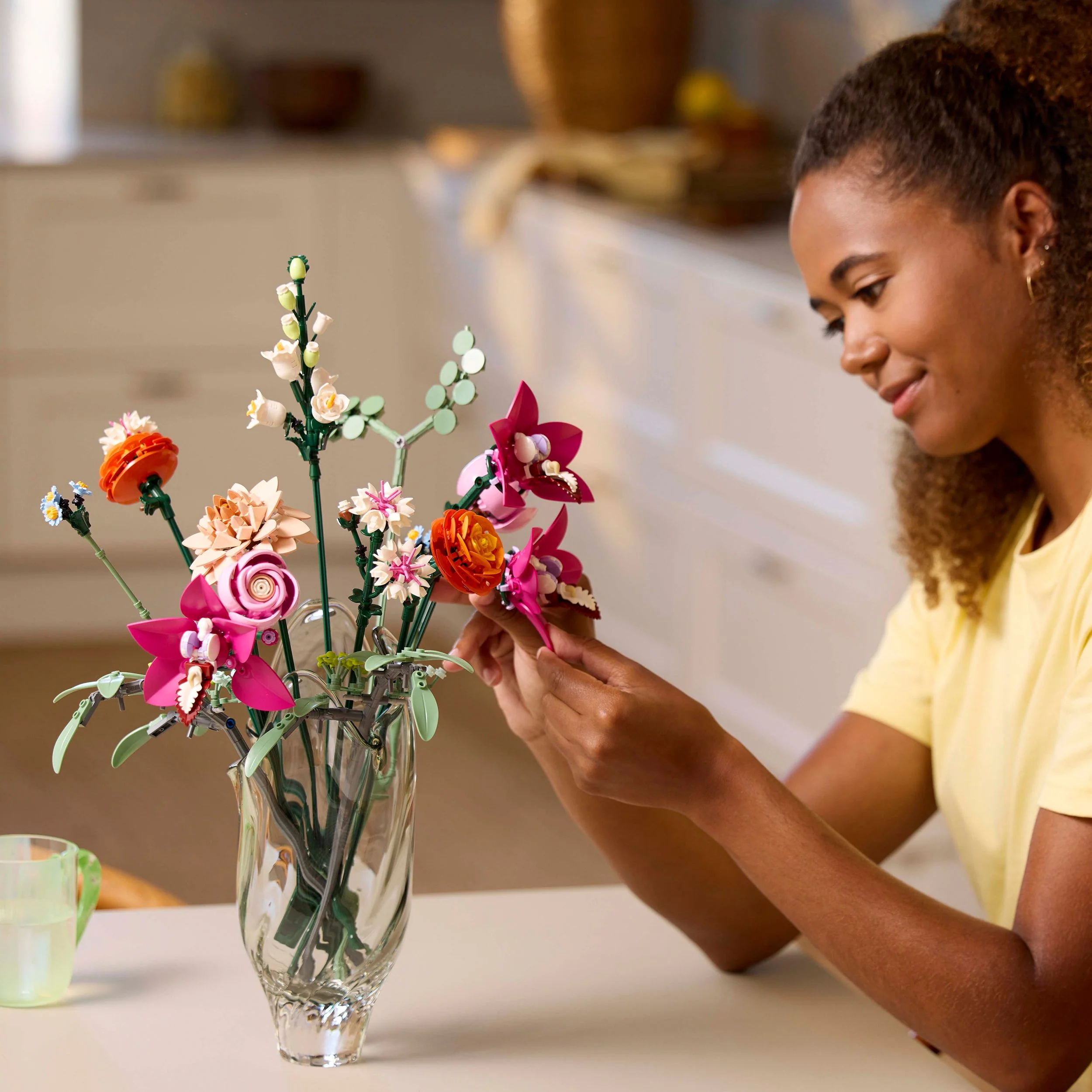 LEGO 10342 Pretty Pink Flower Bouquet - Image 7