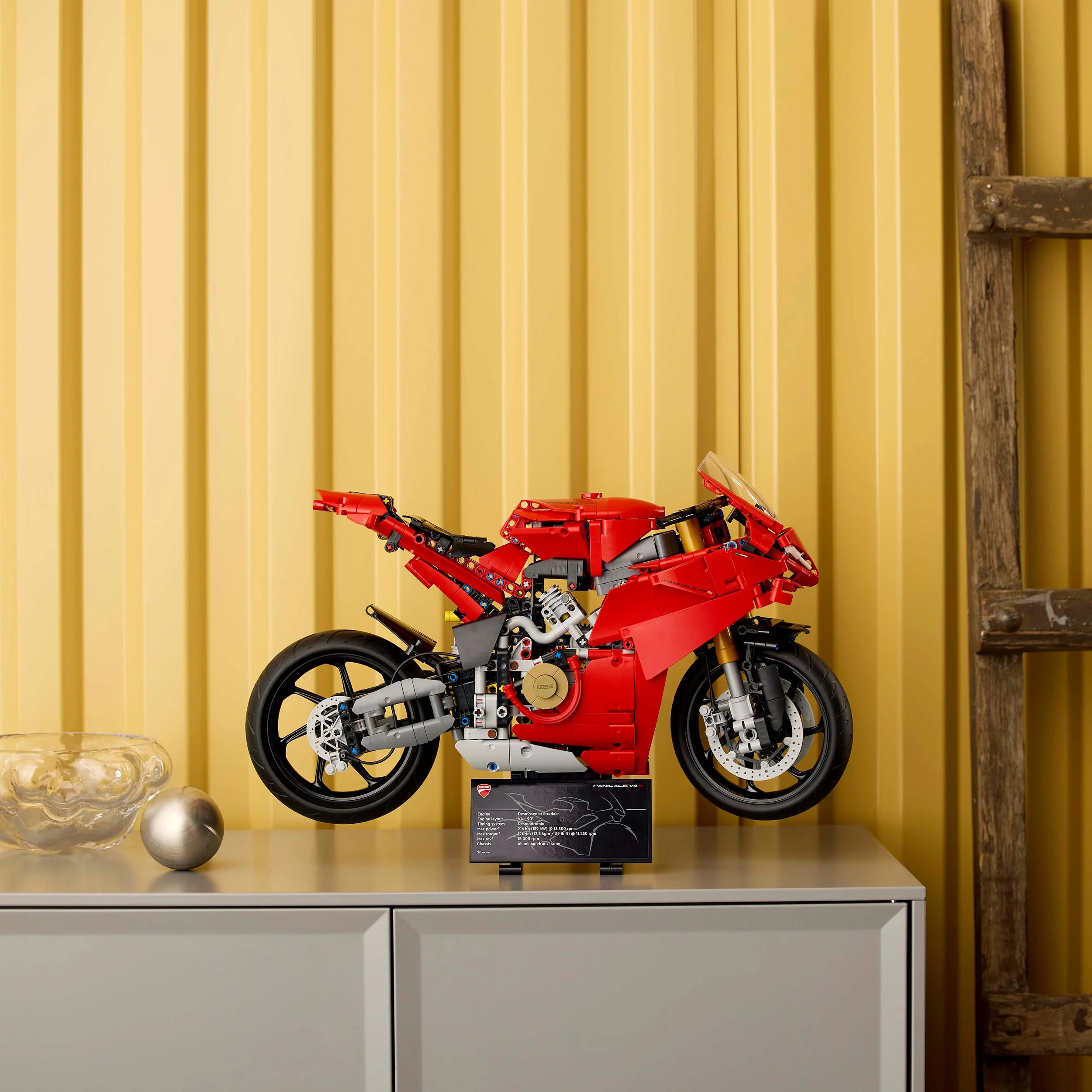 LEGO 42202 Technic Ducati Panigale V4 S Motorcycle Model - Image 2