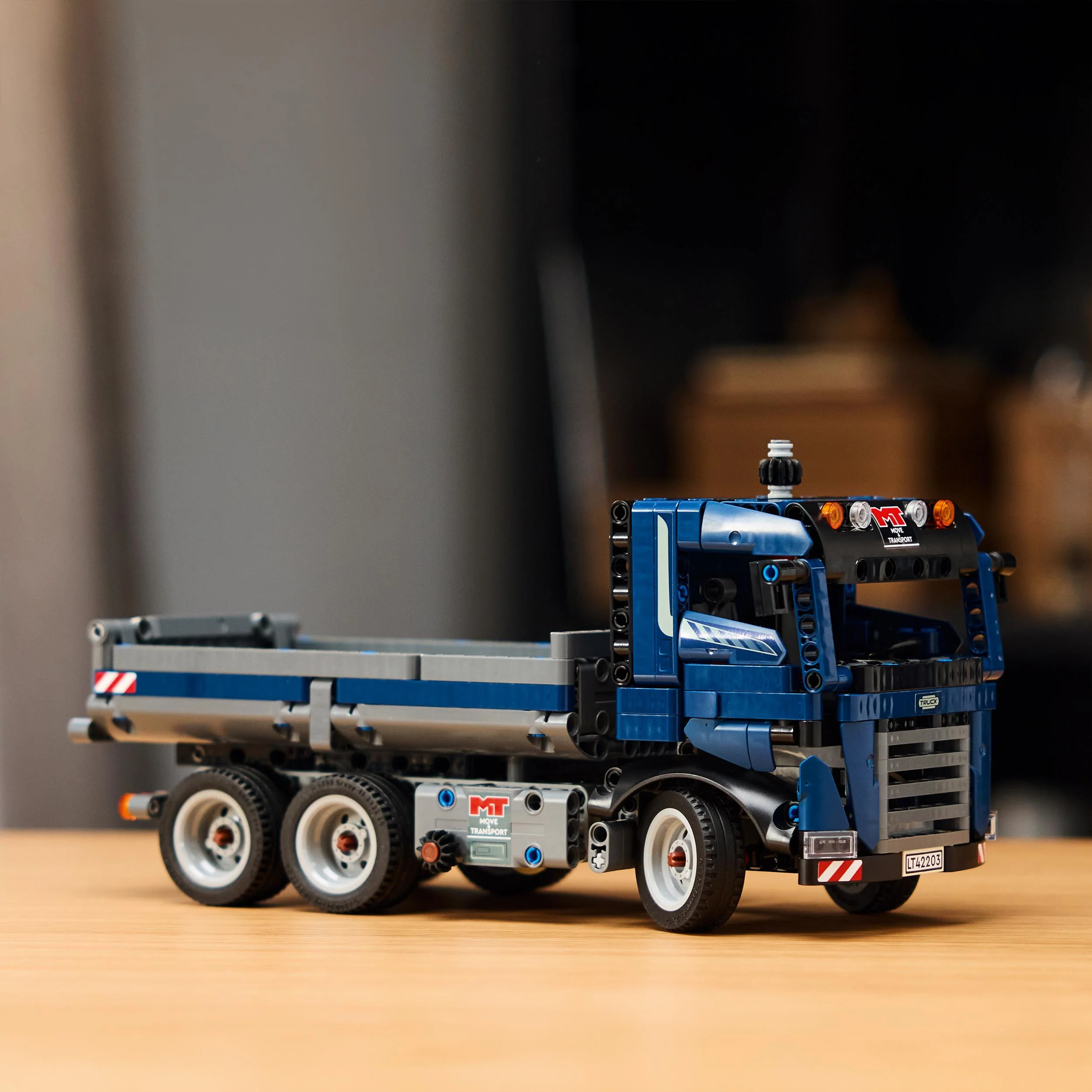 LEGO 42203 Technic Tipping Dump Truck, Vehicle Construction Toy Set - Image 5
