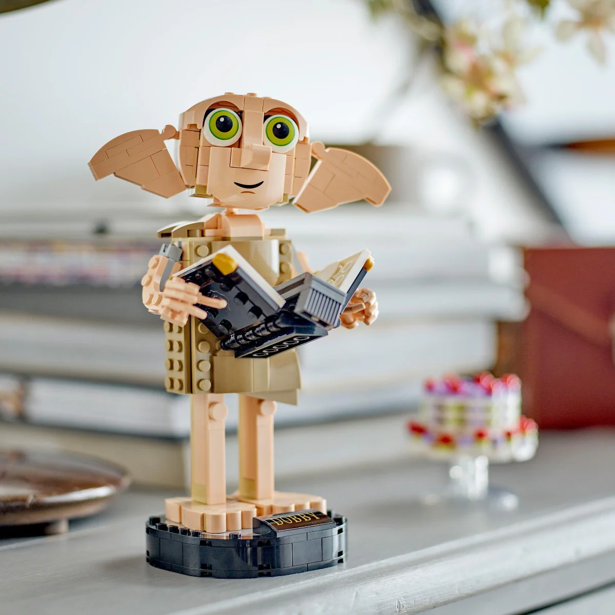 LEGO 76421 Harry Potter Dobby the House-Elf Toy Figure - Image 6