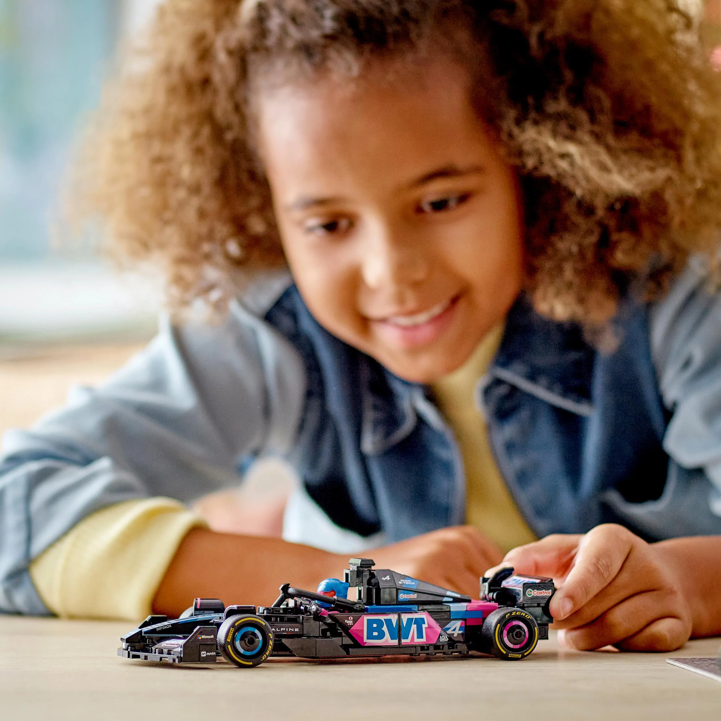 LEGO 77248 Speed Champions BWT Alpine F1 Team A524 Race Car Toy - Image 7